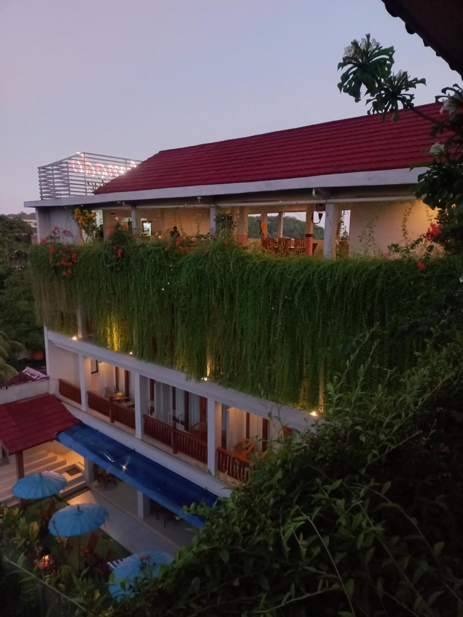 Komodo Lodge Labuan Bajo Exterior photo